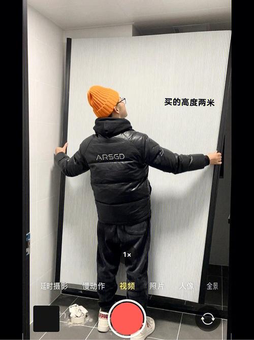 小戶型衛生間巧用隱形淋浴隔斷，輕松省下千元空間與預算