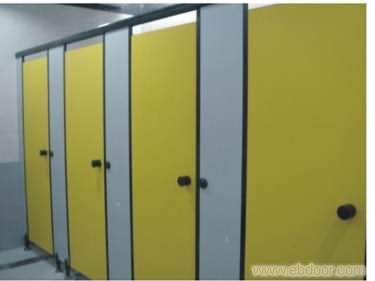 成都哥德裝飾建材 專(zhuān)業(yè)打造高品質(zhì)衛(wèi)生間隔斷，一站式設(shè)計(jì)安裝服務(wù)