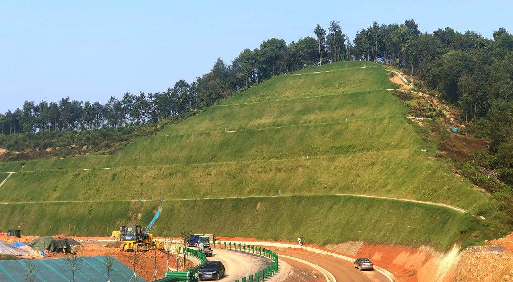 湖北回然護坡綠化工程 構筑生態屏障，重塑綠色礦山